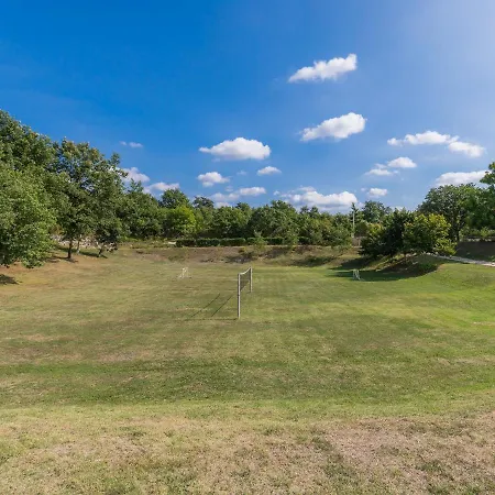 Macini-4 By Interhome דירה *