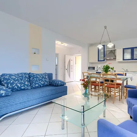 Macini - Roj472 By Interhome Zminj