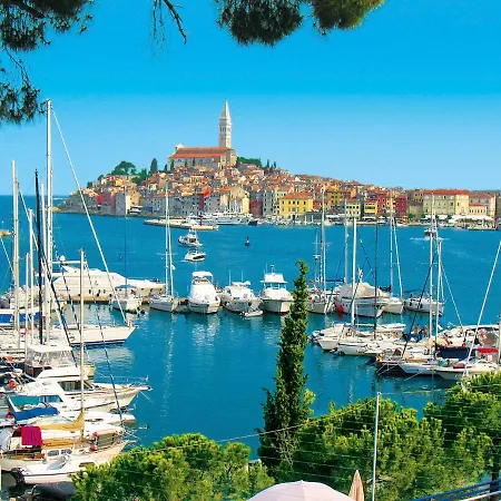 Macini-4 By Interhome דירה