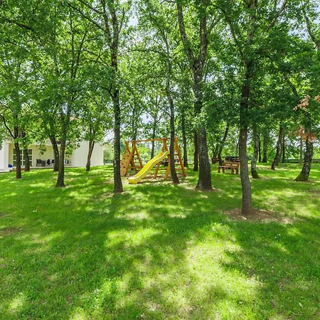 Macini-4 By Interhome