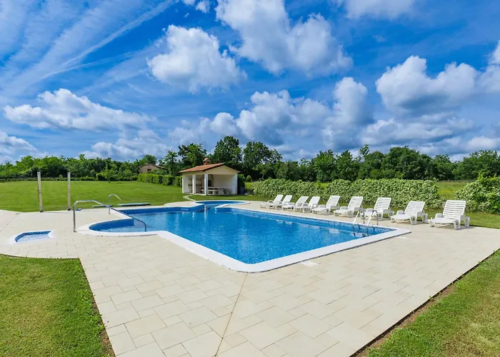 Apartman Macini-4 By Interhome